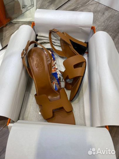 Женские босоножки hermes