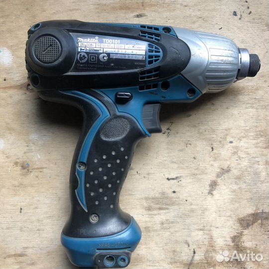 Ударный шуруповерт Makita TD0101