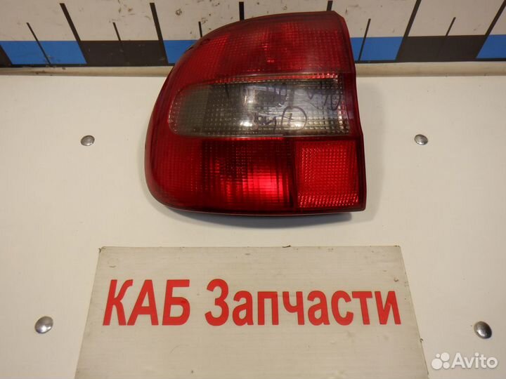 Фонарь задний левый Volvo V40