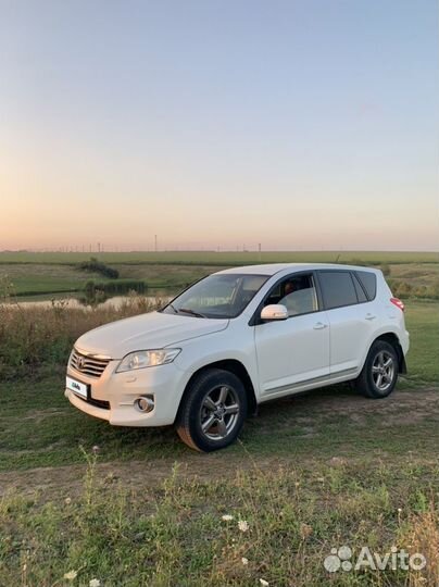 Toyota RAV4 2.0 CVT, 2011, 220 000 км