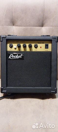 Гитарный комбоусилитель