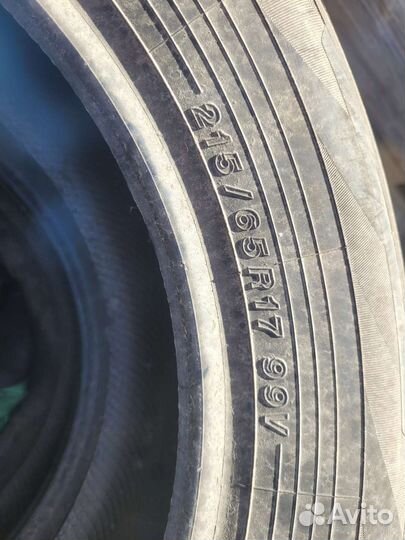 Yokohama BluEarth-A 215/65 R17