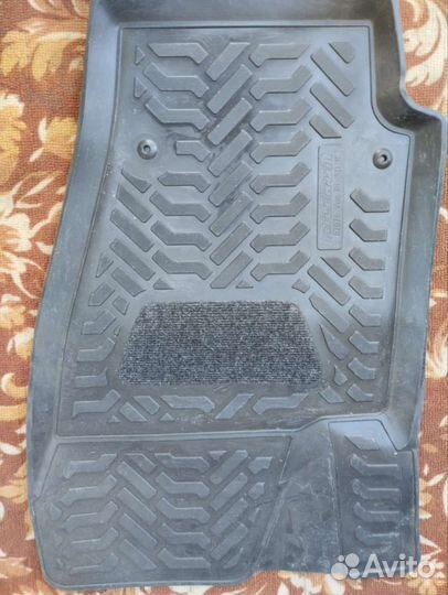 Автомобильные коврики резиновые