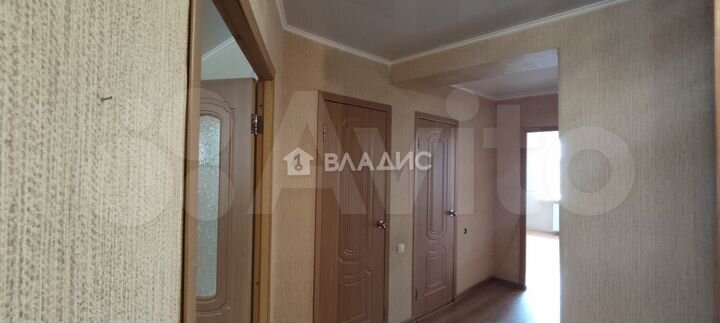 2-к. квартира, 60 м², 1/5 эт.
