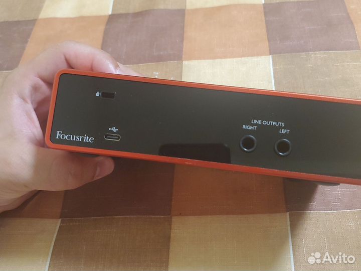 Звуковая карта focusrite scarlett 2i2 solo