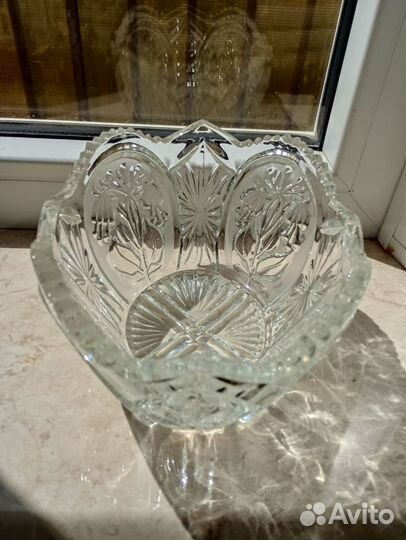 Хрустальная ваза конфетница