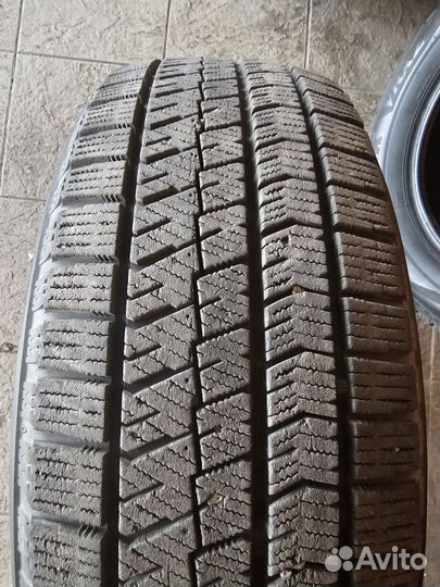 Bridgestone Blizzak VRX2 205/60 R16