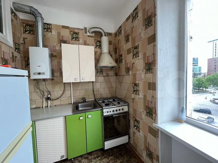 1-к. квартира, 32 м², 4/4 эт.