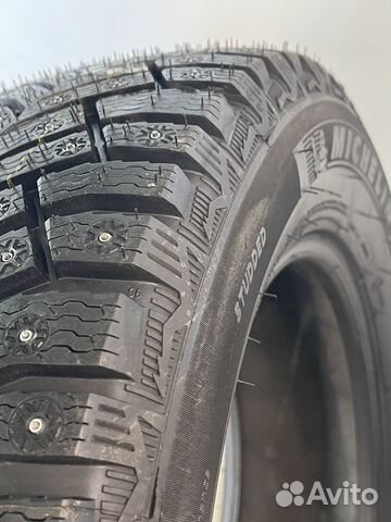 Michelin X-Ice North 4 235/45 R17 97T