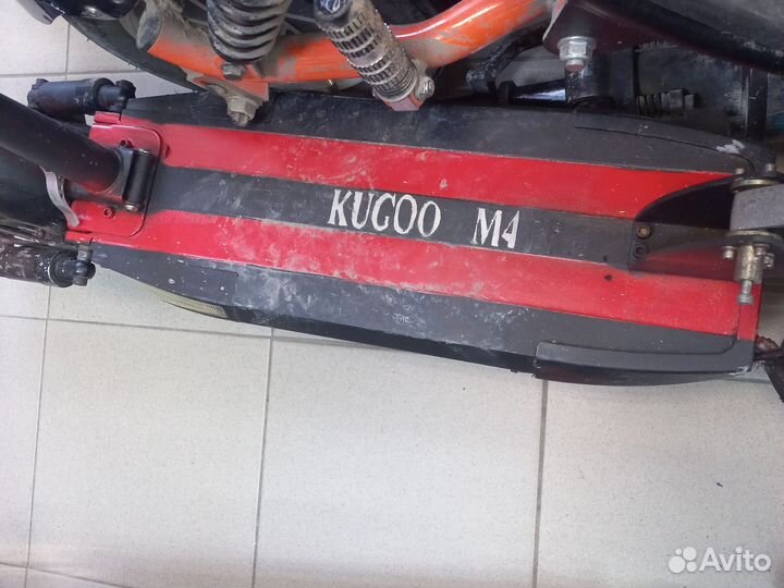 Электросамокат Kugoo M4