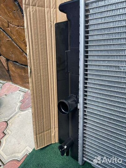 Родиатор охлождения toyota corolla E 150 180 AT