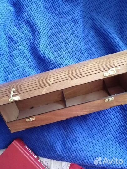 Деревянная шкатулка