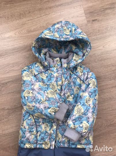 Демисезонный костюм для девочки 104