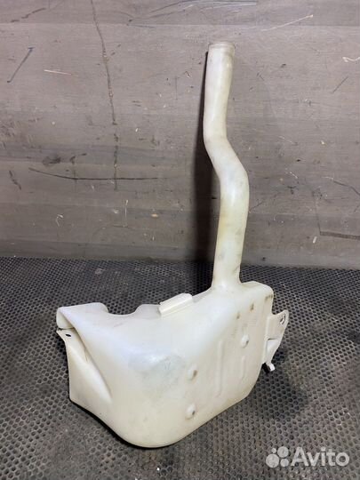 Бачок осывателя Jeep Liberty KJ Либерти