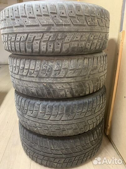 Kumho I'Zen KW22 215/55 R17