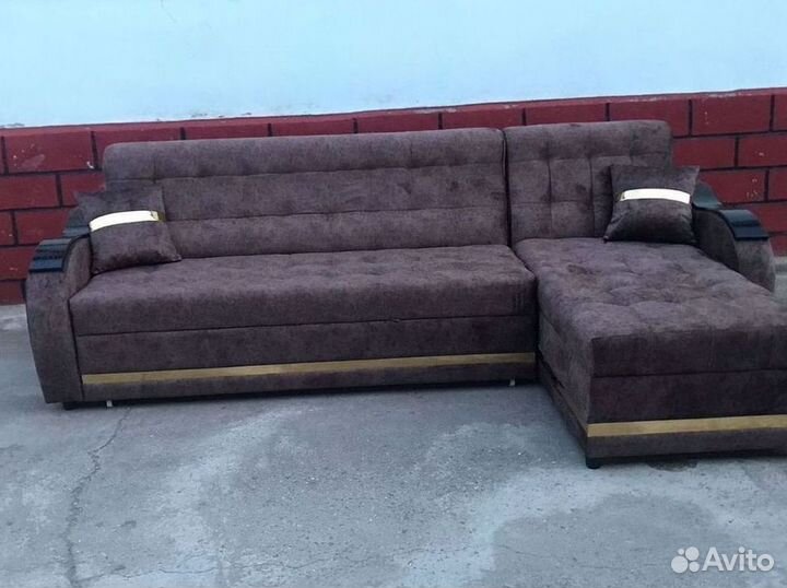Угловой диван в наличии не б/у