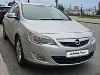 Opel Astra GTC 1.4 AT, 2011, 138 000 км, с пробегом, цена 880 000 руб.