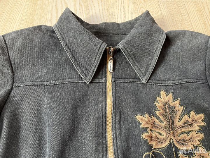 Костюм для девочки, девушки с вышивкой 26 размер