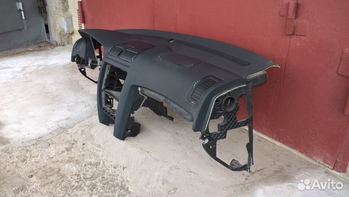 Парприз на skoda Octavia 2012