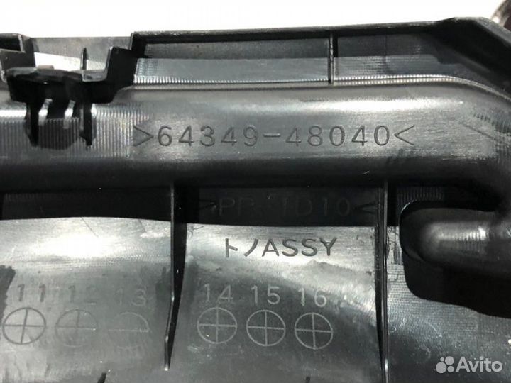 Обшивка багажника задняя левая Lexus Rx 350