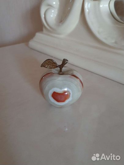 Сувенир из оникса