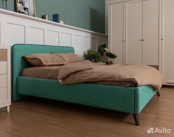 Кровать на заказ. Двуспальная кровать «Процион»