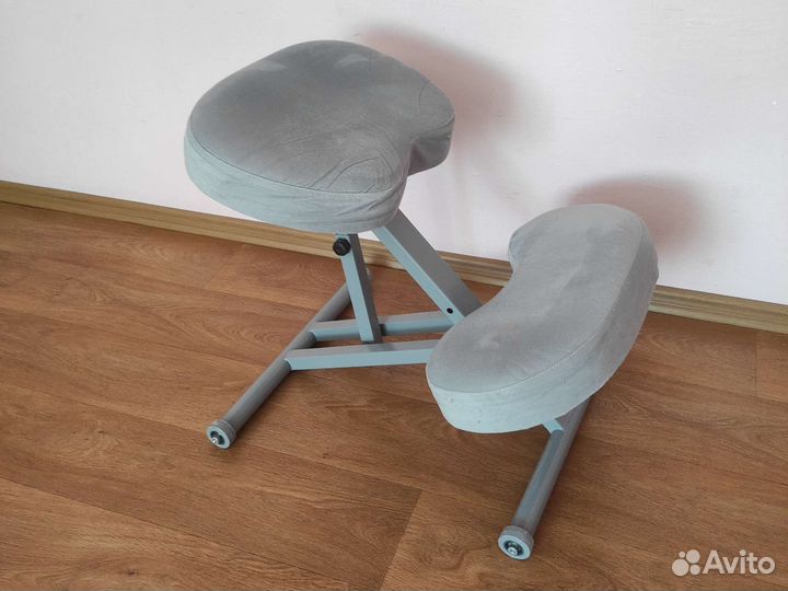 Коленный стул