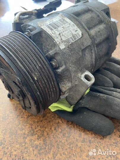 Компрессор кондиционера Renault Trafic/Opel Vivaro