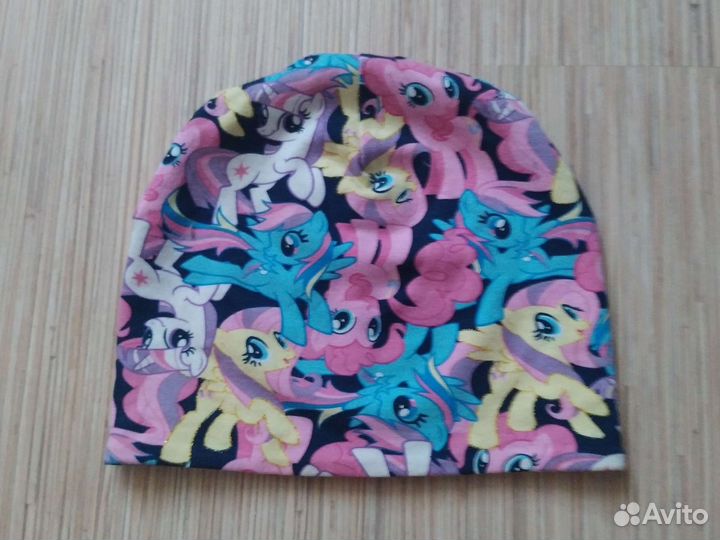 Шапочка для девочки на весну