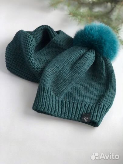 Шапка женская с помпоном снуд