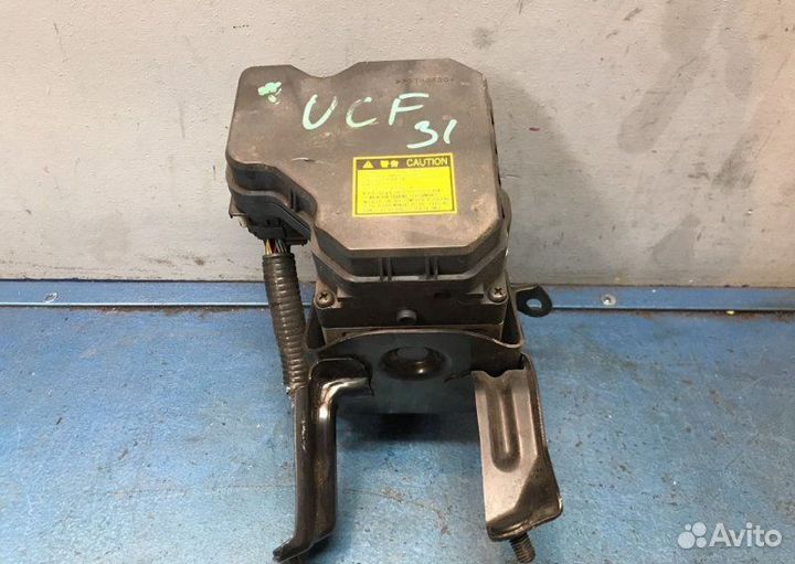 Блок ABS Lexus Ls430 UCF30 UCF31