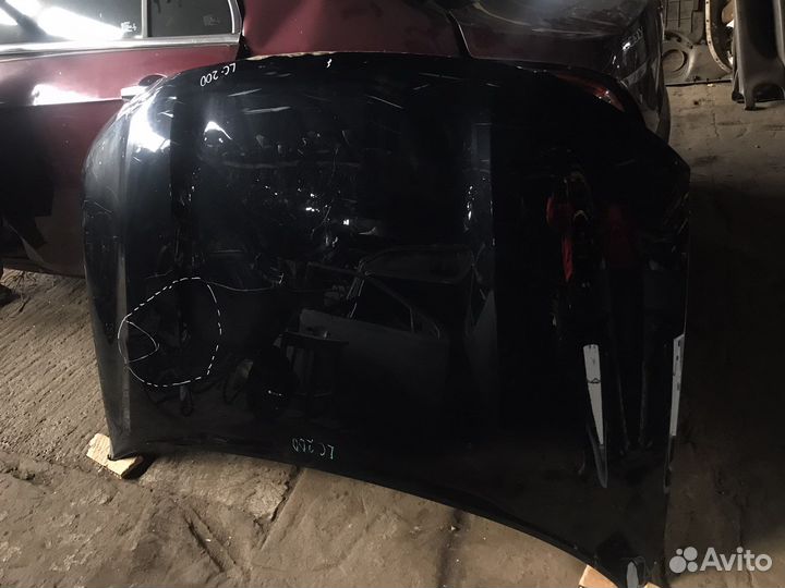 Капот для Toyota Land Cruiser 200