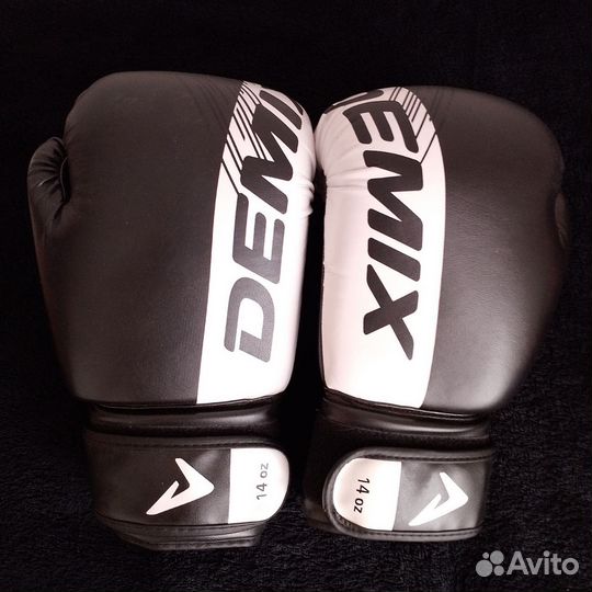 Боксерские перчатки 14 oz