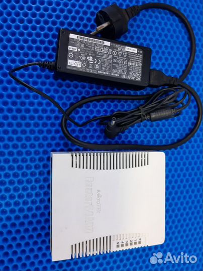 Роутер точка доступа Mikrotik RB951Ui-2HnD