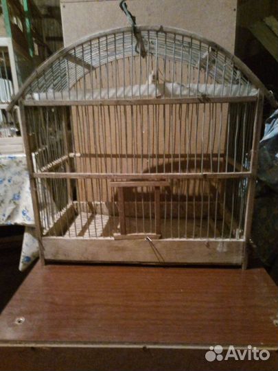 Клетки для птиц деревянные