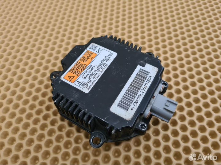 Блок ксенона передний Infiniti M35 Y50