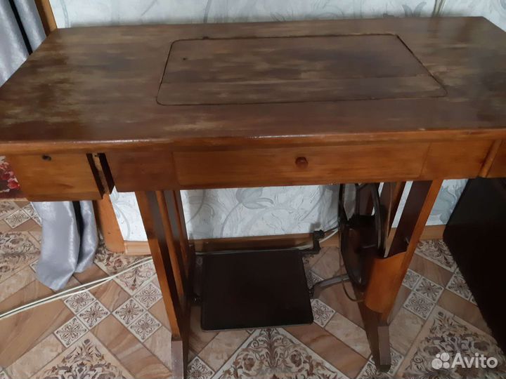 Швейная машина veritas