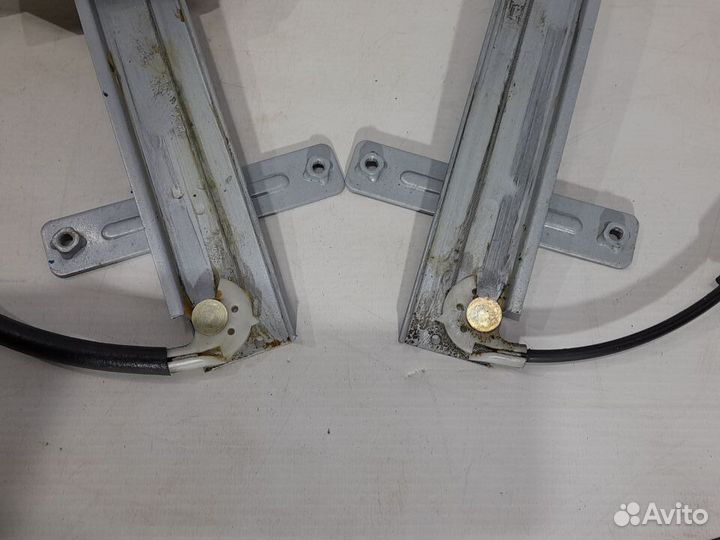 Стеклоподъемник задний левый правый Derways Aurora