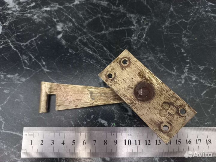 Крючок старинный