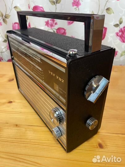 Радиоприемник vef 202 с фм и Блютуз