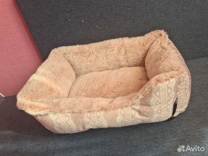 Лежанка для кошек