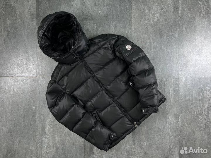 Пуховик Moncler