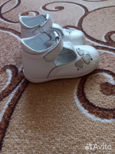 Туфли для девочки