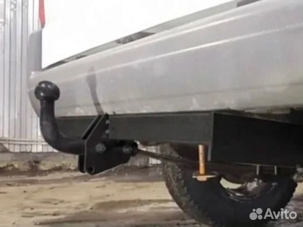 Фаркоп Mazda Bongo 1999-2020 / Nissan Vanette 1