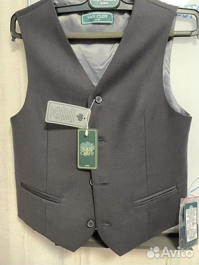 Школная форма для мальчика новая