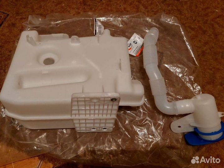 Бачок омывателя для VAG