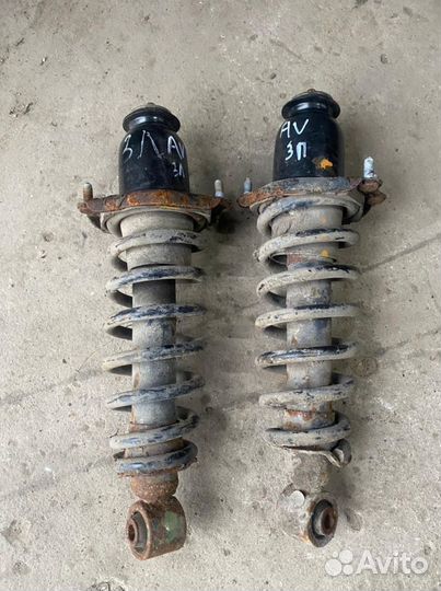 Стойки задние Тойота Авенсис T250