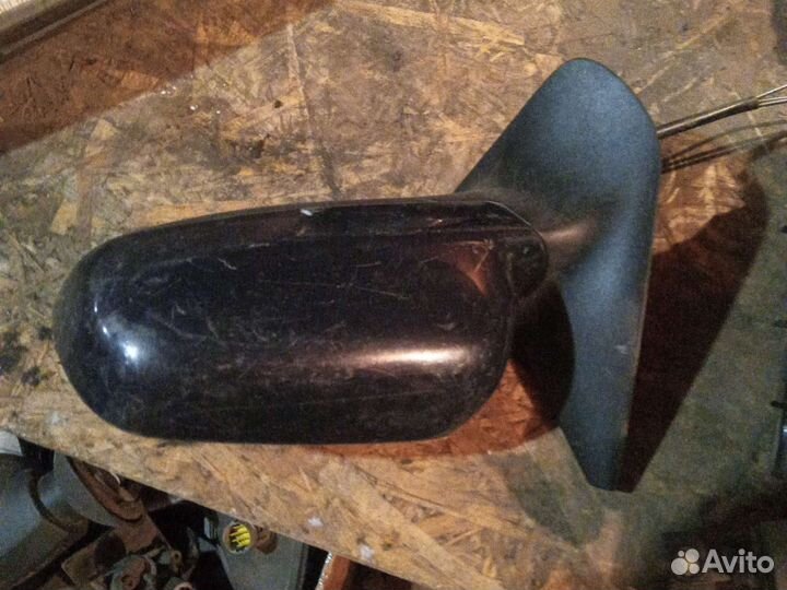 Боковое зеркало на volkswagen golf4