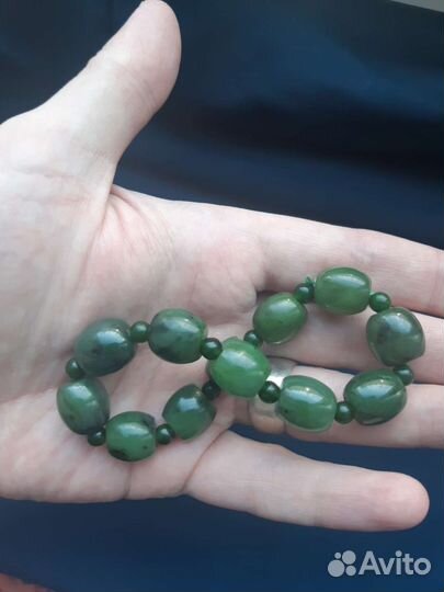 Натуральный нефрит. Нефритовый браслет