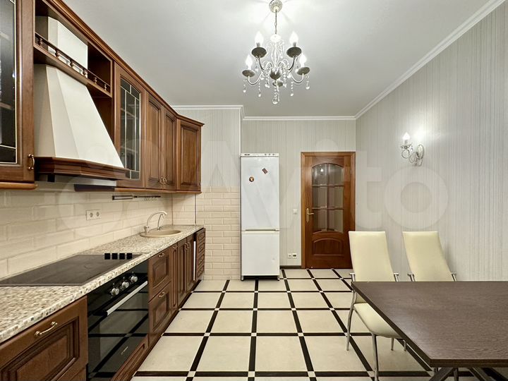 2-к. квартира, 75 м², 19/25 эт.